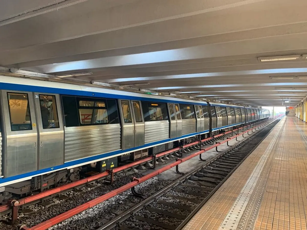 Incident grav la metrou, în stația Ștefan cel Mare: tânără grav rănită după ce ar fi încercat să se sinucidă