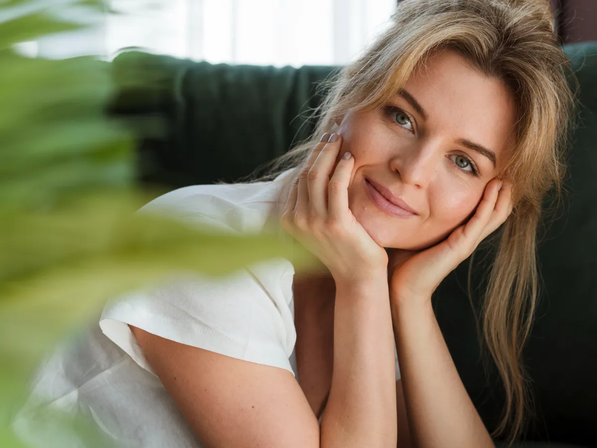 Trucul bunicii pentru o piele instant dezumflată. Îți “trezește fața” după o insomnie - Foto: Freepik (Imagine cu rol ilustrativ)