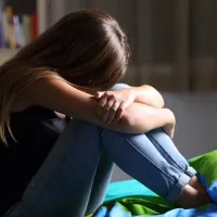 O fetiță de 12 ani a fost violată de iubitul mamei, cât timp femeia era la muncă. Ce a urmat? - Foto: Profimedia Images (imagine cu rol ilustrativ)