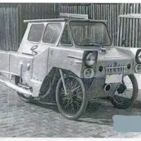 Cum își luau românii mașină nouă în „Epoca de Aur”? Unii mai repede și-o făceau singuri - Foto: Facebook/Iubesc Ploiestii