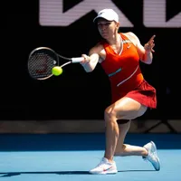 Halep a bătut-o pe Kovinici și e pentru a 7-a oară în optimile de finală ale Australian Open. / Foto: fanatik.ro
