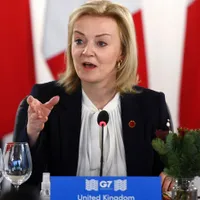 UK: Aliații occidentali trebuie să se asigure că nicio bancă rusă nu poate accesa sistemele SWIFT/FOTO: cnn.com