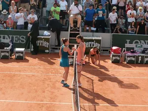 Simona Halep si Andrea Petkovic/Foto: HotNews.ro