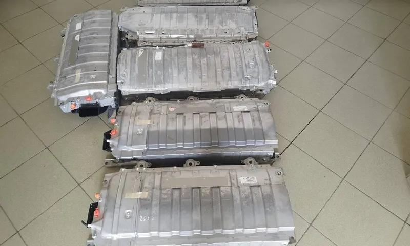 Baterii de mașini hybrid furate - Foto: Poliția de Frontieră Iași