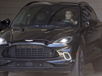 Apel neobişnuit pe rețelele sociale. Marea campioană care sfidează vârsta, surpriză neplăcută într-o parcare