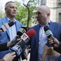 Codrin Ștefănescu și Mircea Drăghici, la DNA.  FOTO Inquam Photos/Octav Ganea