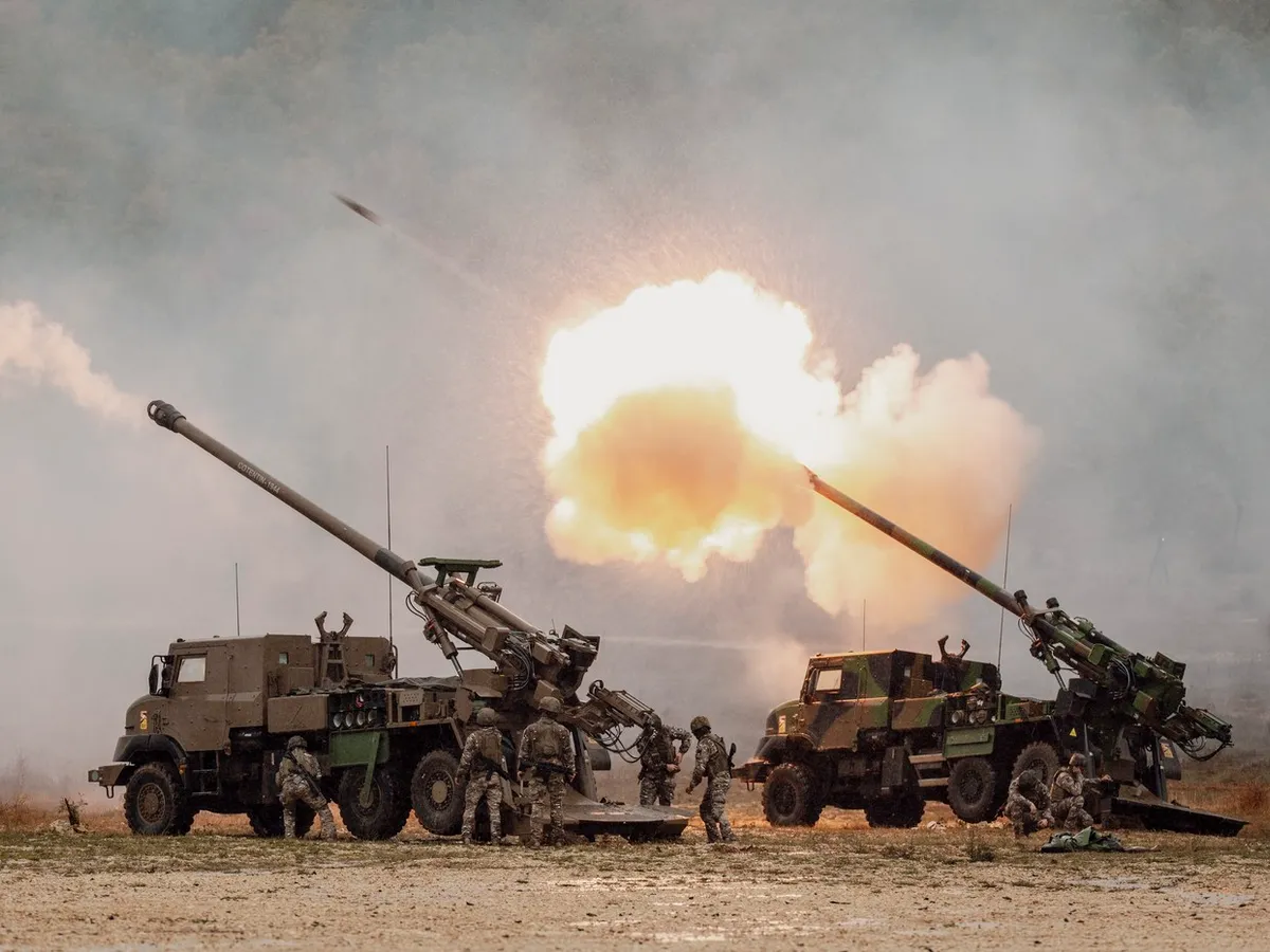 România și Bulgaria dau 2.000.000.000 € pe obuziere de tip NATO. Lovesc ținte la 40 de kilometri