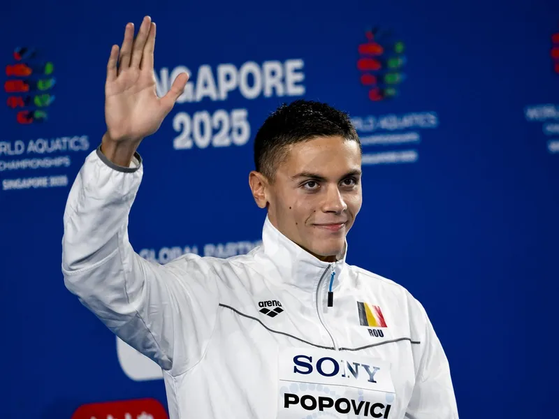 David Popovici e în finală la 100 m liber, la Mondiale. Pan Zhanle nu s-a calificat - Foto: Profimedia Images