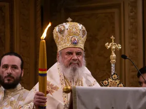 Patriarhul Daniel: Prin Înviere, Iisus a biruit Iadul, a adus lumină în locul întunericului. / Foto: economica.net