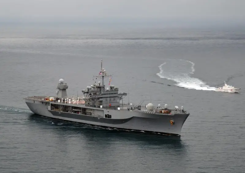 Nava comandant a Flotei SUA din Marea Mediterana, USS Mount Whitney a făcut o escala in portul Constanța. / Foto: hotnews.ro