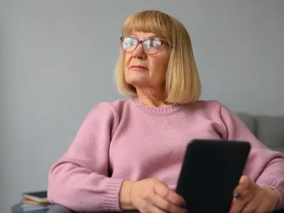 Țara cu 1.200.000 români unde pensionarii iau o pensie cu 60% mai mare decât au contribuit. Urmează falimentul