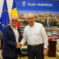 Primarul Clujului, Emil Boc, şi premierul interimar Ilie Bolojan - Foto: Facebook/Emil Boc