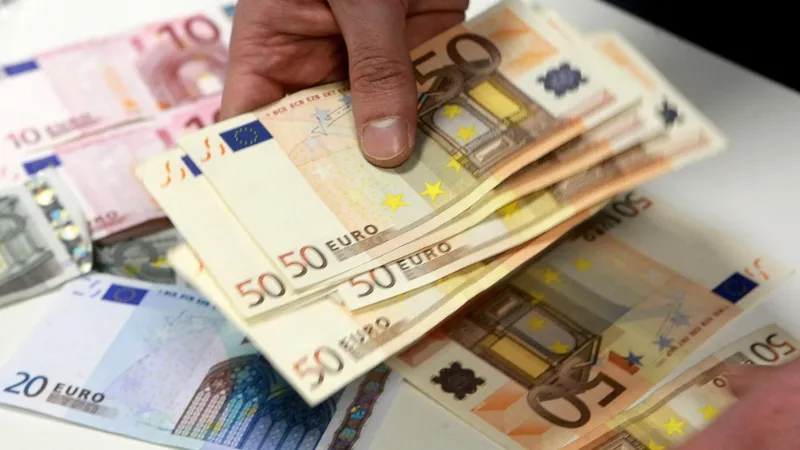 România riscă să piardă fonduri europene. Avertisment fără precedent al Comisiei Europene - Foto: Profimedia Images/ Imagine cu caracter ilustrativ