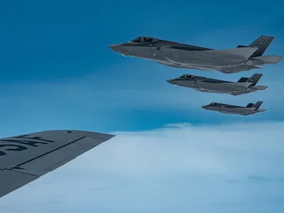 Trump vrea F-35 cu steroizi și un nou Raptor. F-35 și F-22 au luptat în Afganistan, Irak și Israel - Foto: Profimedia images