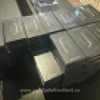 Foto: Politia de frontieră a descoperit 500 de telefoane Sursa: Politia de Frontiera