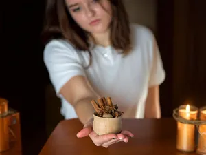 Pulberea aromată din casă care îți topește grăsimea. Ține sub control diabetul, întinerește ficatul - Foto: Freepik (imagine cu rol ilustrativ)