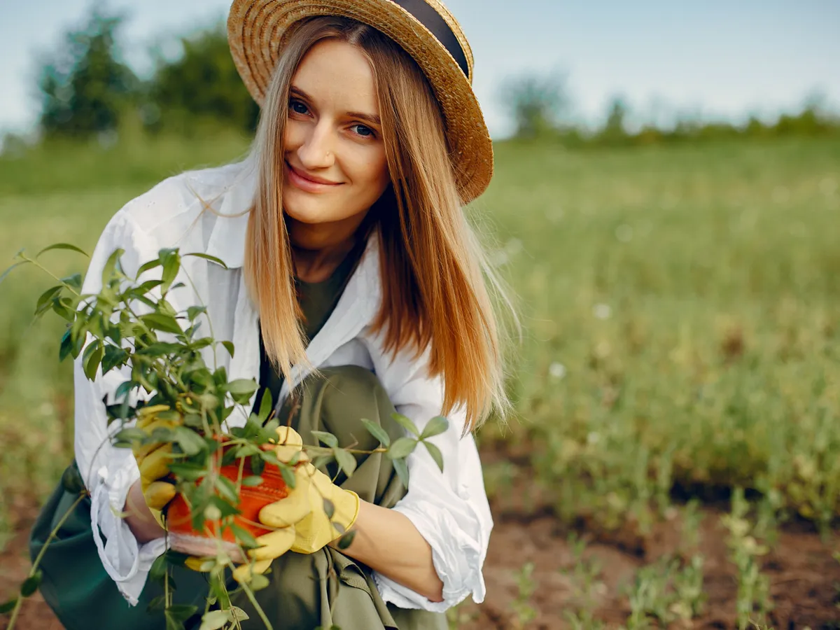 Femeie care are recolta - Foto: Freepik (Imagine cu rol ilustrativ)