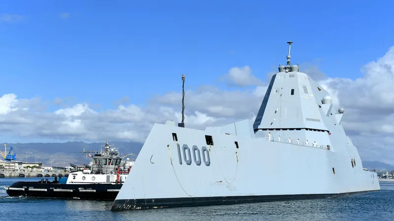Distrugătorul USS Zumwalt, acum echipat cu rachete hipersonice (imagine cu rol ilustrativ)-Foto: US Navy
