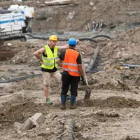 De ce continuă să lucreze mulţi dintre români la negru? Ce ar trebui să se întâmple cu TVA? - Foto: INQUAM PHOTOS / Virgil Simionescu - imagine cu caracter ilustrativ