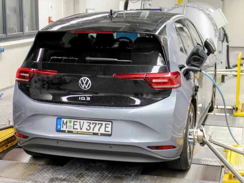 Ce „viață” are bateria unei mașini electrice VW ID.3 după 100.000 km. Au testat specialiștii ADAC - Foto: adac.de