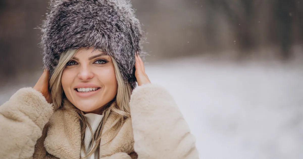 Ce efect are căciula purtată zilnic asupra părului tău. “Boală curată” • Newsweek România