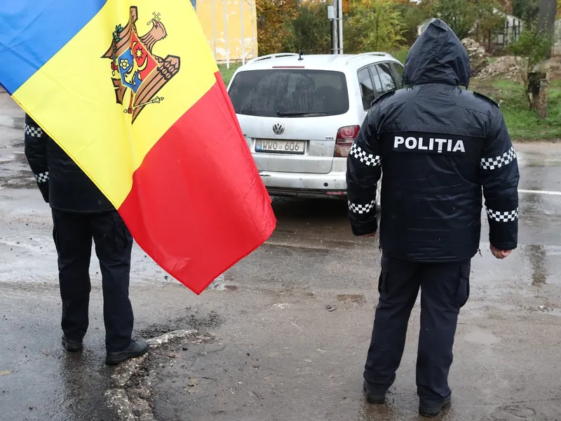 Alertă cu bombă la Chișinău. Două judecătorii și un centru comercial, evacuate de urgență - FOTO: Profimedia