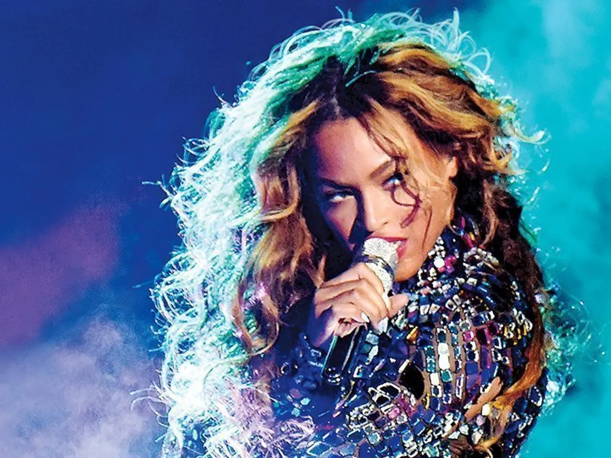 DE NEÎNLOCUIT „Beyoncé a fost regina neagră“, scrie Waithe. „Am văzut-o în ea pe Diana Ross, dar și pe Lena Horne”