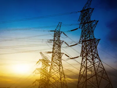 Stâlpi de înaltă tensiune - Foto: Freepik (imagine cu rol ilustrativ)