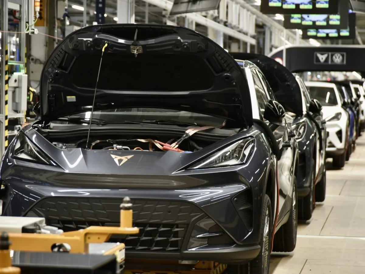 Linie de asamblare a vehiculelor Cupra, la o fabrică Seat din Martorell, Barcelona - Foto: Profimedia Images