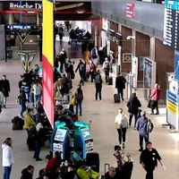 Magazinele din interiorul aeroportului Otopeni se vor închide pentru o lună. Ce se va întâmpla? - Foto: Observator / imagine rol ilustrativ