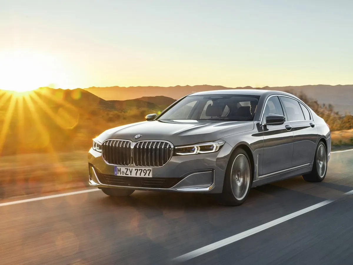 Varietatea de propulsoare pentru noul BMW Seria 7 include motoare pe benzină şi diesel cu şase, opt şi 12 cilindri, precum şi un sistem de propulsie hibrid complet nou.