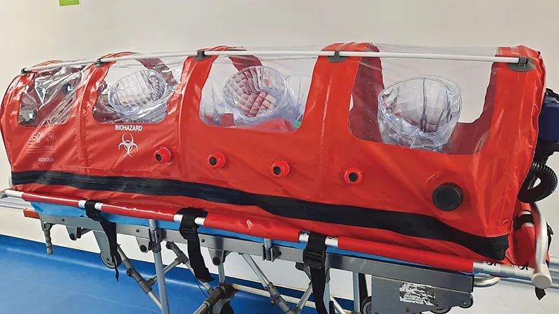 O targă acoperită cu plastic a ajuns să coste statul român și 60.000 de lei, de peste două ori mai mult decât o alta cumpărată tot de stat