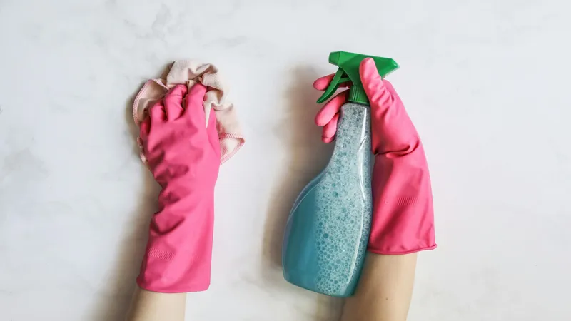 Ce produse pe care le folosești în casă, la curățenie, te pot îmbolnăvi de cancer. Foto: pexels.com / imagine cu rol ilustrativ