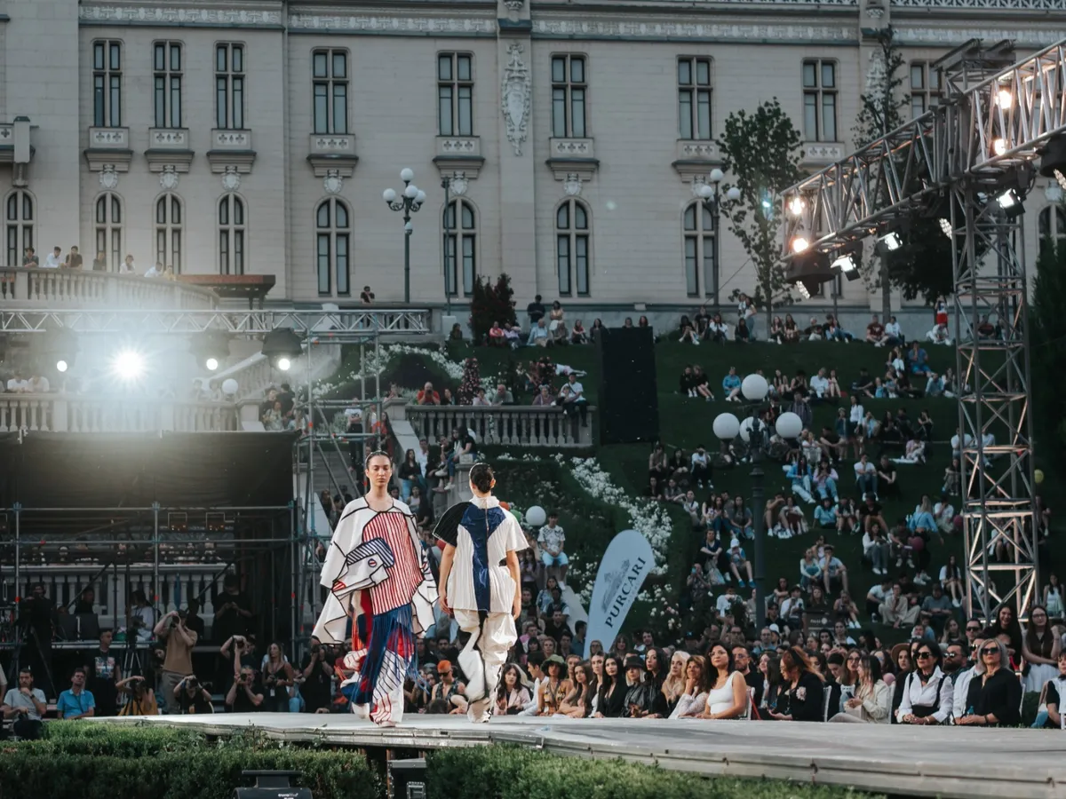 Premieră la Romanian Fashion Week: 8 designeri au lansat o colecție împreună cu Irina Schrotter - Foto: Romanian Fashion Week