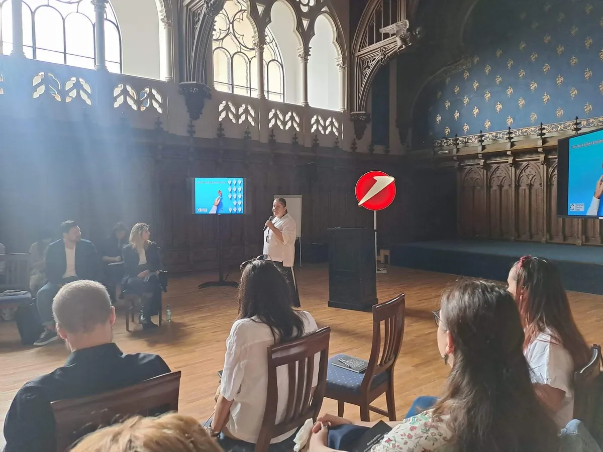 Zeci de tineri au participat la workshop-ul antreprenorilor, în cadrul Romanian Creative Week