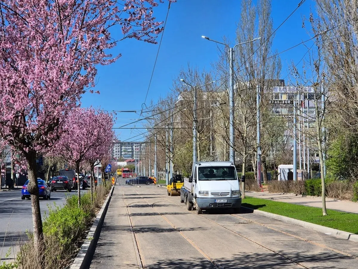 FOTO Cum merg lucrările de modernizare a liniei de 2 km a tramvaiului 3 pe Expoziției? Costă 64.000.000 lei