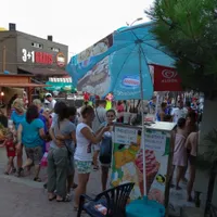 Firmele din turism declară război micilor comercianți. Fără dughene și cașcarabete, pe Litoral - Foto: lumeamare.ro