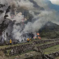 Un incendiu de pădure de proporții amenință ruinele inca din Machu Picchu. / Foto: Profimedia