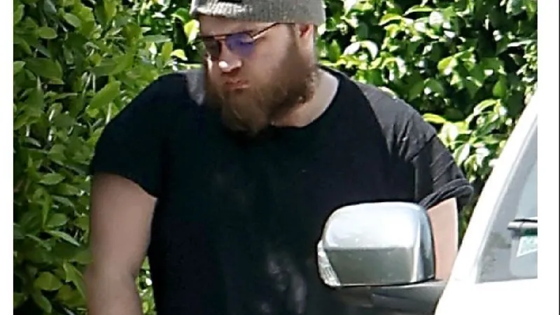 Angus Jones în 2023-Foto: captură youtube