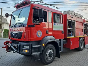 Incendiu masiv la un complex turistic. Totul s-a făcut scrum. Pompierii au intervenit de urgență - Foto: Arhiva