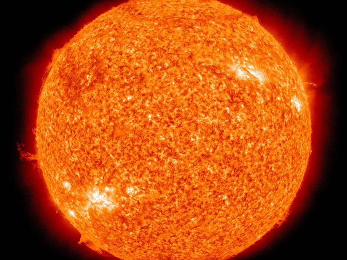 Cea mai puternică explozie solară a anului a lovit Pământul