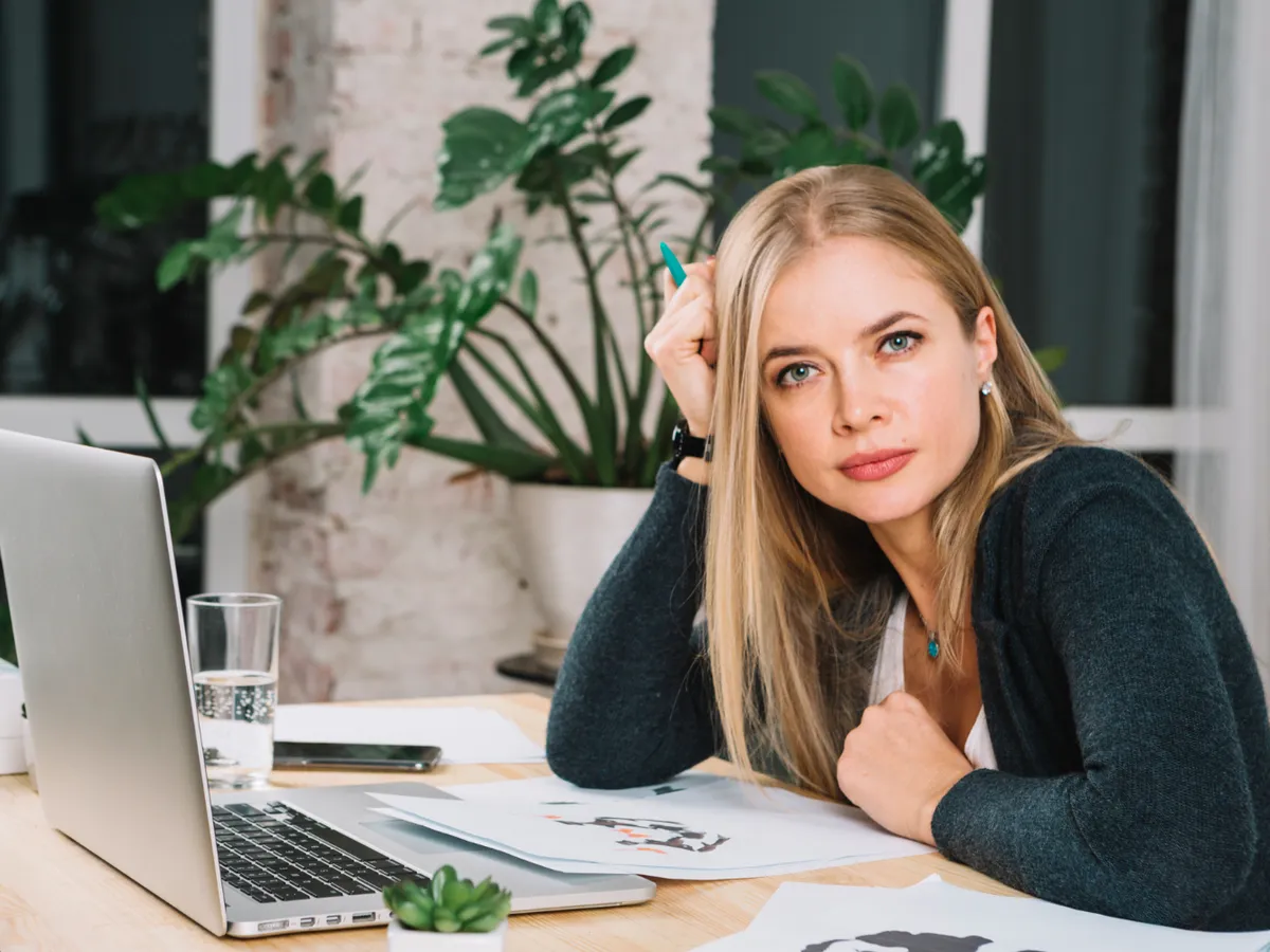 Femeie la bitou - Foto: Freepik