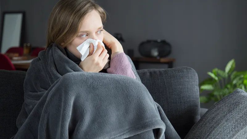 Apar zilnic câte 50.000 de cazuri de viroze și gripe zilnic. Fără vizitatori în spitale Foto: Freepik (fotografie cu caracter ilsutrativ)
