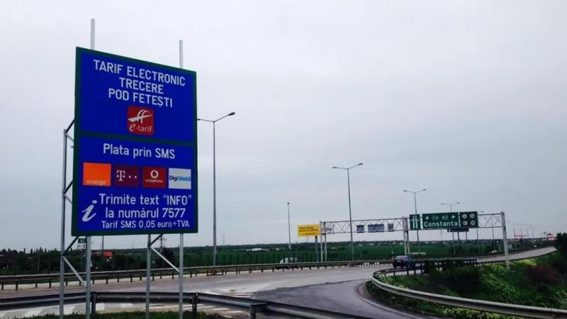 Ce amendă riscă cei care nu plătesc taxa de pod de la Fetești. Autoritățile îi taxează la sânge Foto: Observator