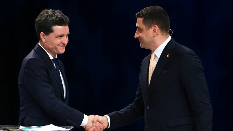 Nicușor Dan și George Simion, dezbatere la România TV. Cei doi au confirmat prezența - Foto: Inquam Photos / Alex Nicodim  (rol ilustrativ)