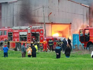 Incendiu de proporţii la Buzău/ Foto: whatsapp