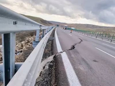 Autostrada care a costat 420.000.000 € s-a surpat din nou - Foto: Facebook / Drum Expres Focsani-Braila-Constanta