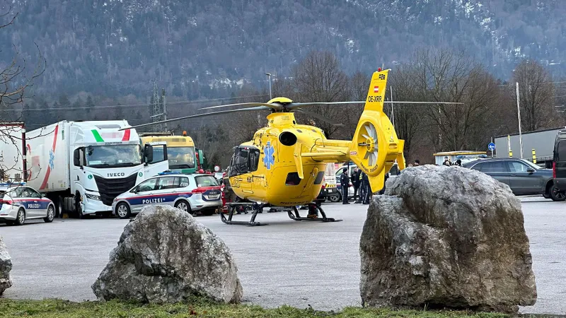 Bărbatul a fost dus cu elicopterul la spital Foto: tirol.orf.at
