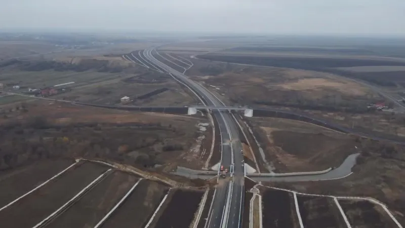 Încă o bucățică de 31 km din „Autostrada Ford” e aproape gata. Când va fi dată în trafic - Foto: captură video