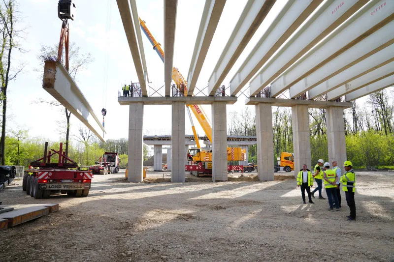 Cum merg lucrările pe ciotul Autostrăzii Bucureștiului dintre Dragomirești la Corbeanca - Foto: Facebook / Irinel Ionel Scriosteanu